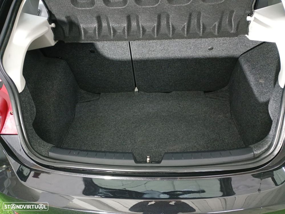 SEAT Ibiza 1.2 12V Reference - 24