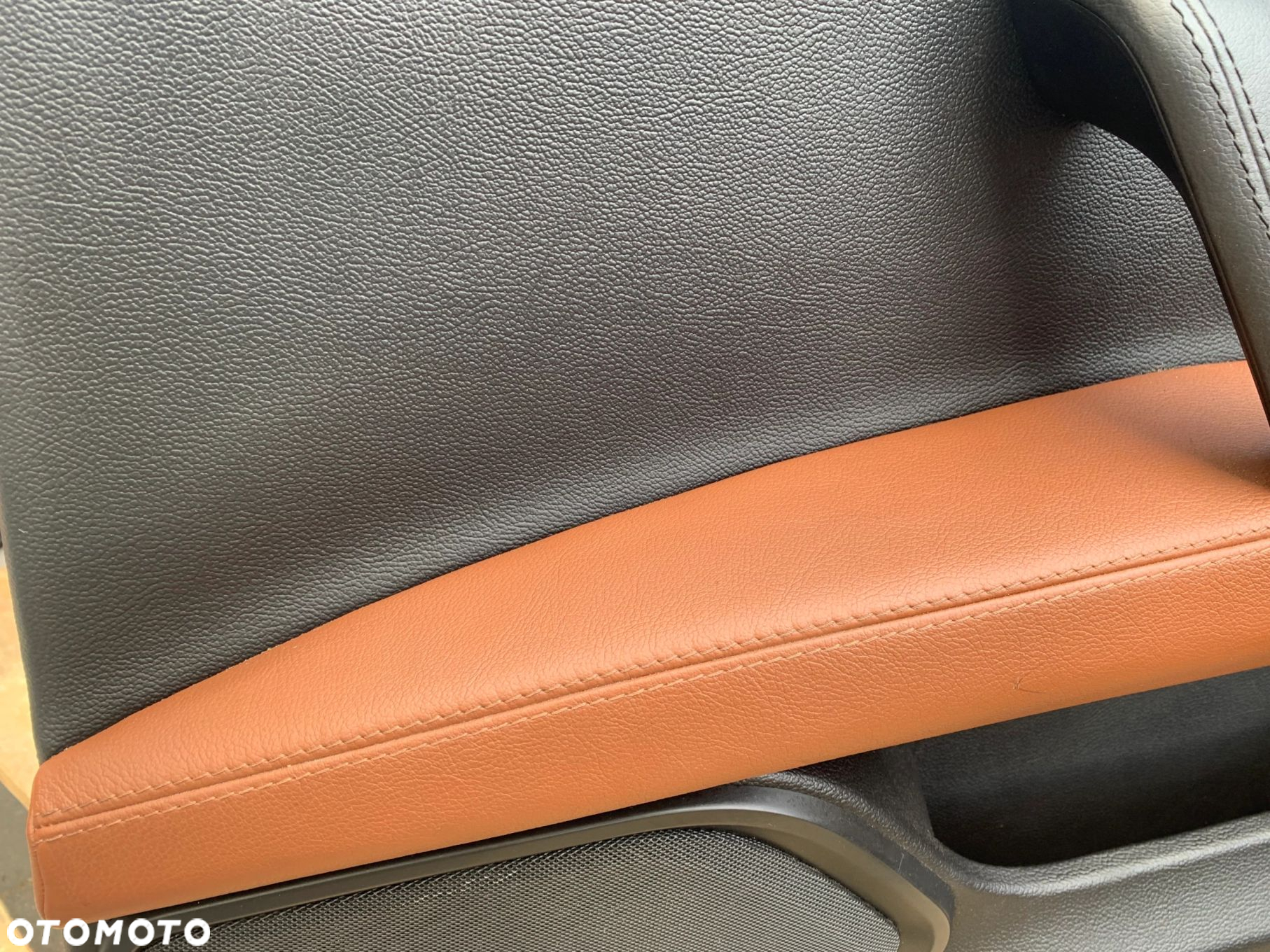FOTELE TAPICERKA MASERATI GHIBLI III PAMIĘĆ GRZANE ELEKTRYCZNIE REGULOWANE HARMAN KARDON - 14