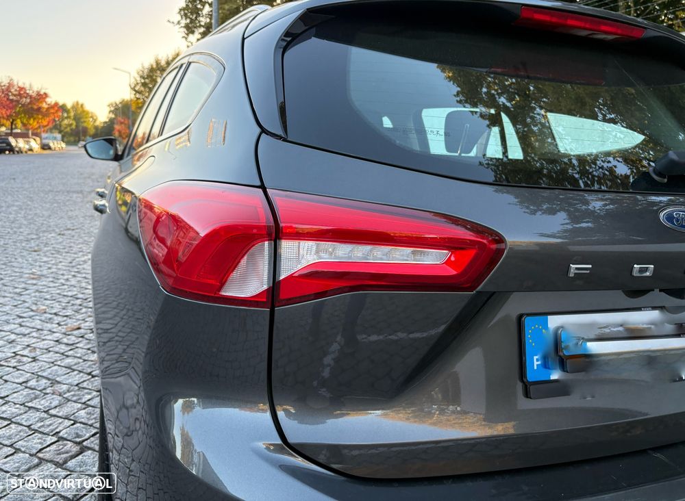 Ford Focus SW 1.5 TDCi EcoBlue Business - 31