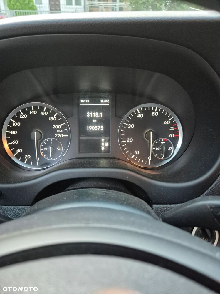 Mercedes-Benz Vito - 2