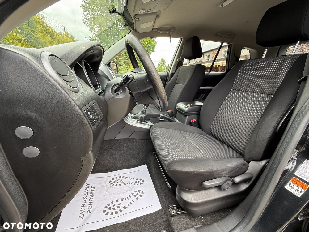 Suzuki Grand Vitara 2.0 Club - 11