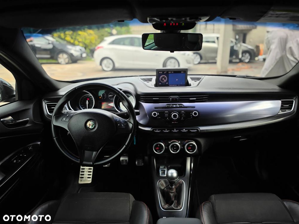 Alfa Romeo Giulietta - 24