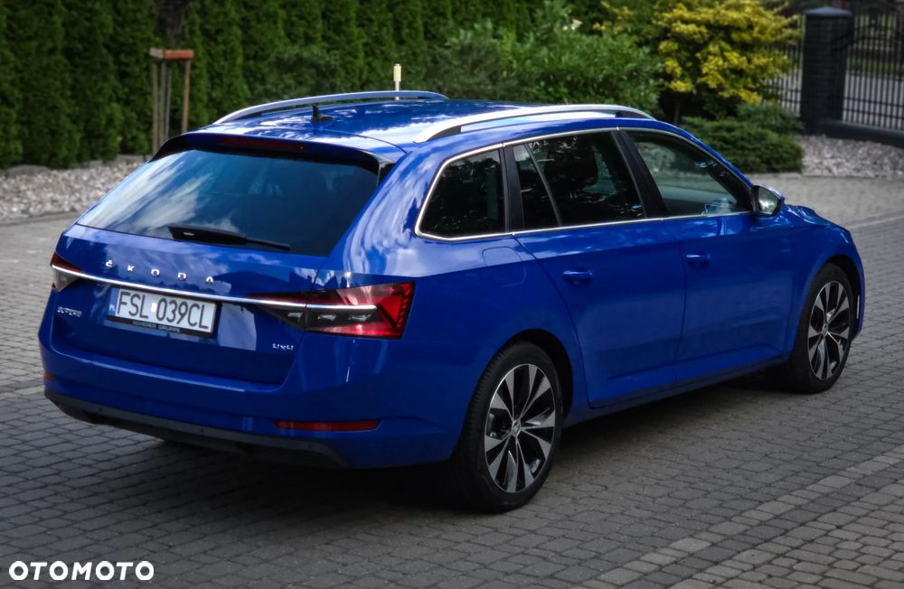Skoda Superb 2.0 TDI SCR 4x4 Ambition DSG - 4