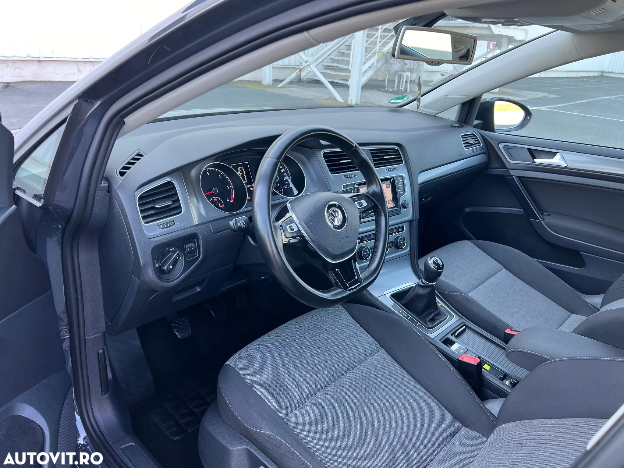 Volkswagen Golf 1.6 TDI BlueMotion Trendline - 20