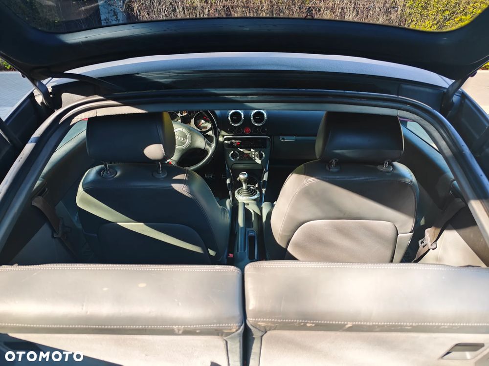 Audi TT Coupé 1.8T Quattro - 5