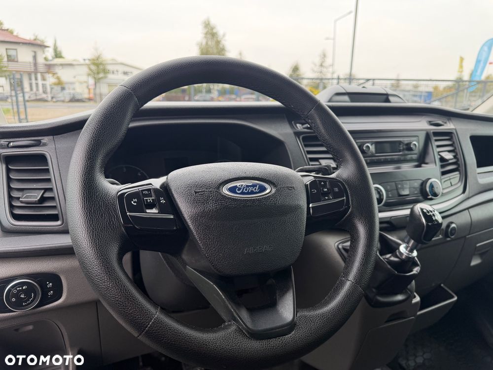 Ford Transit - 20