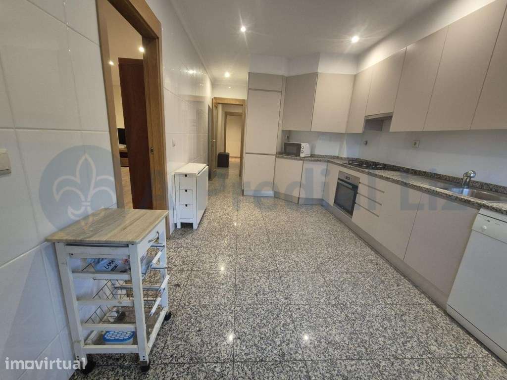 T2 Mobilado e Equipado | Senhora Hora /Metro - Grande imagem: 5/17