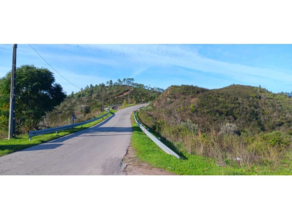Terreno com 48.240 m2 - Junto a Praia Fluvial de Ortiga , Mação - Grande imagem: 2/15