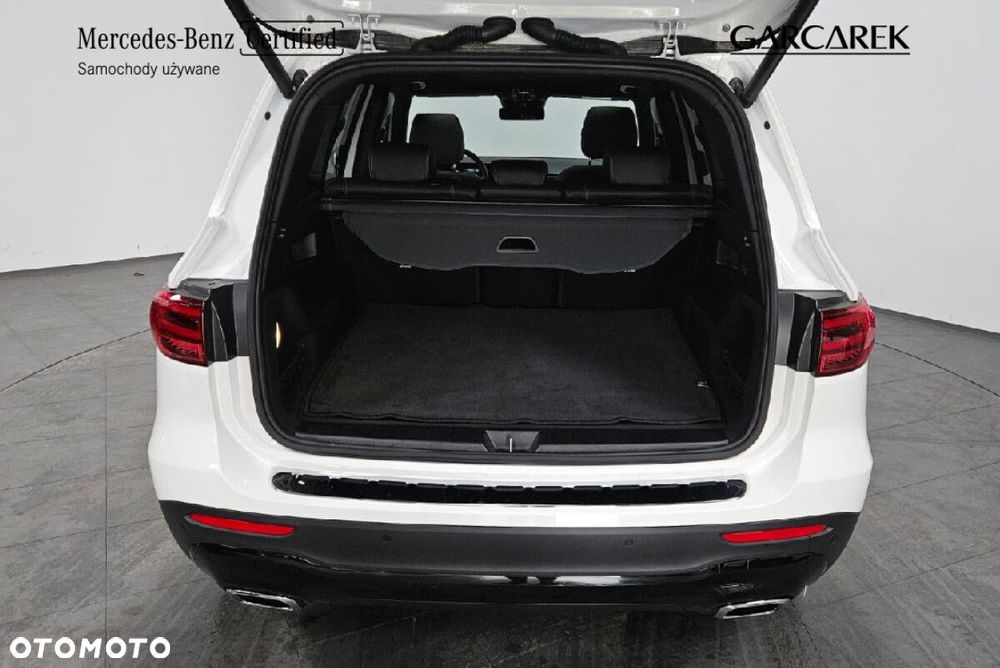 Mercedes-Benz GLB - 14