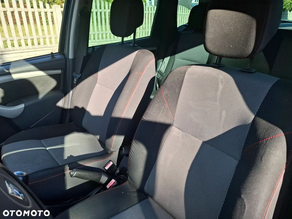 Dacia Duster 1.5 dCi SL Off-Road - 23