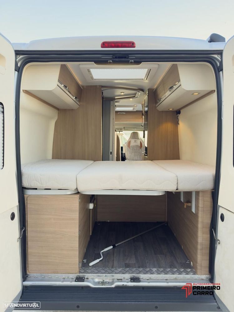 Adria Twin 600 SPT cama transversal - 8
