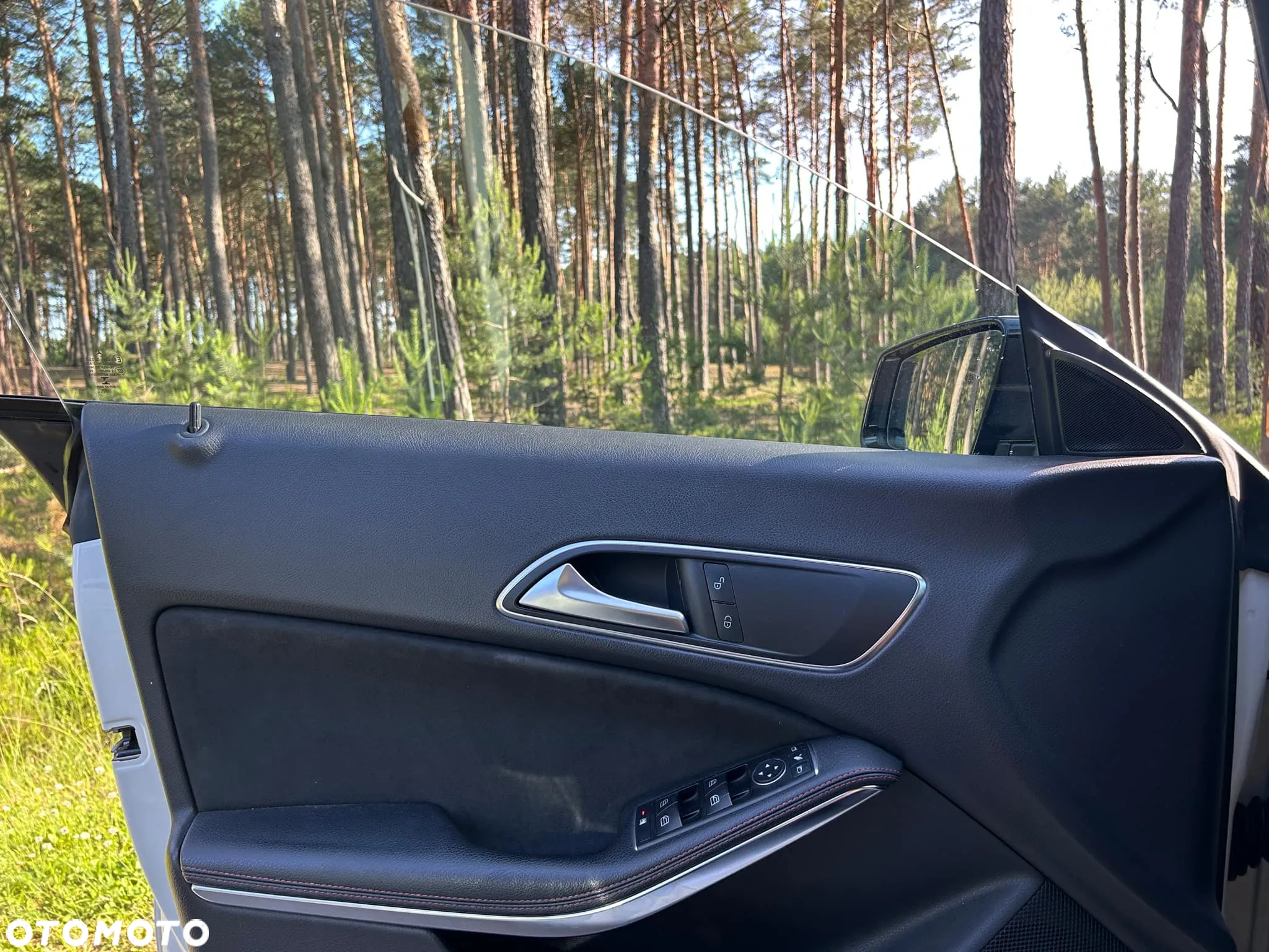 Mercedes-Benz CLA - 17