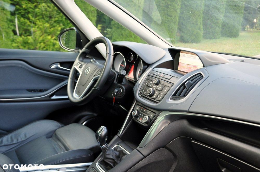 Opel Zafira - 18