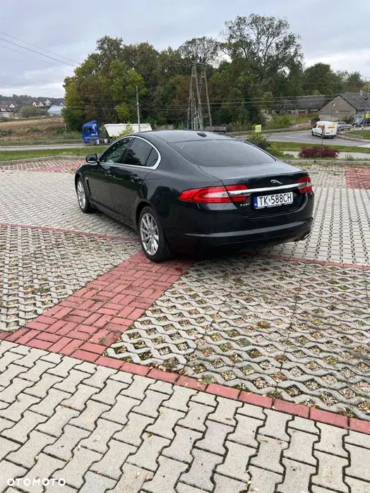 Jaguar XF 2.2 D Luxury - 4