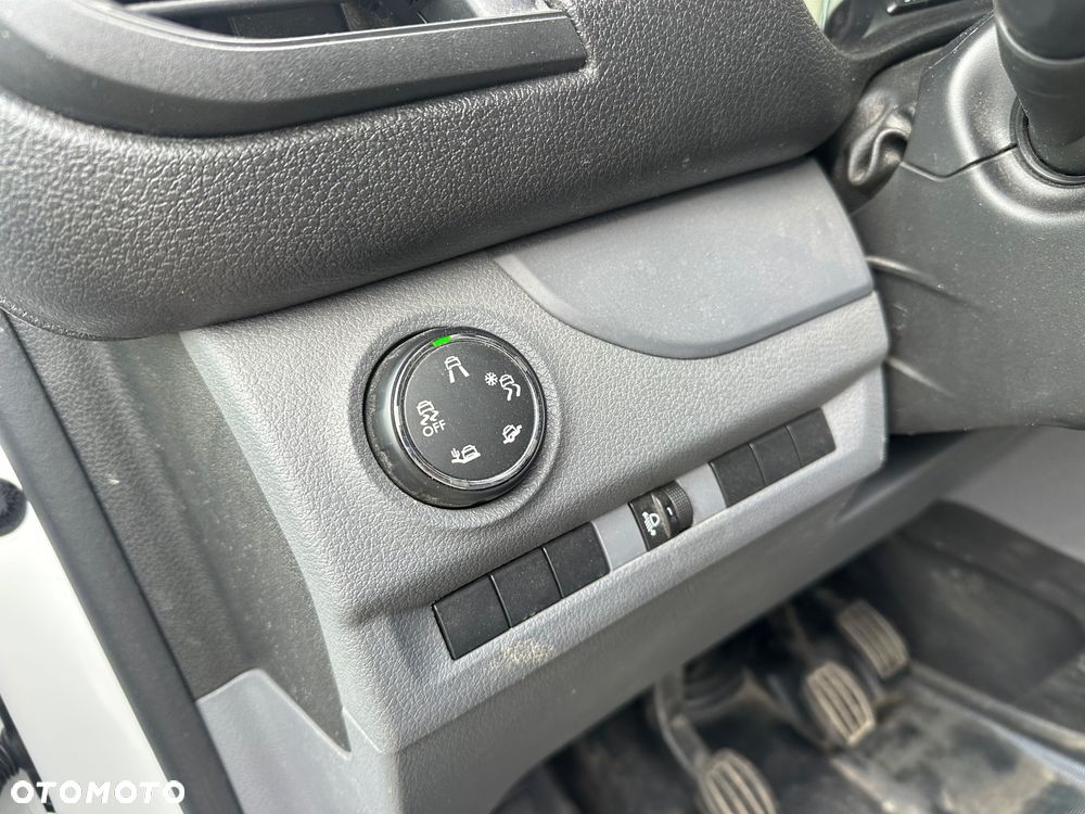 Peugeot Expert - 12
