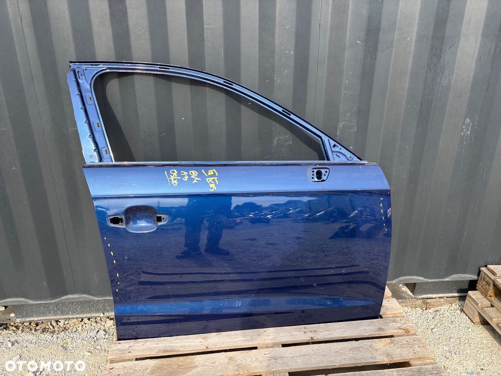 Audi A3 8V4  drzwi przednie prawe - 1