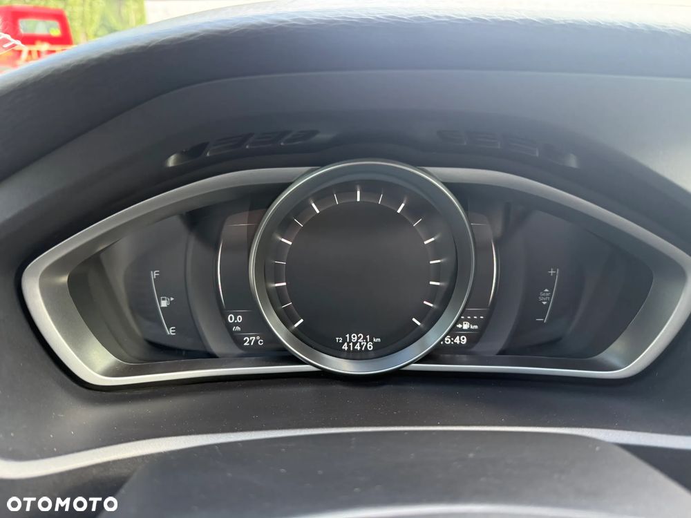 Volvo V40 T2 Drive-E Base - 17