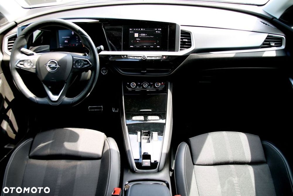 Opel Grandland 1.2 T Business Elegance S&S - 18