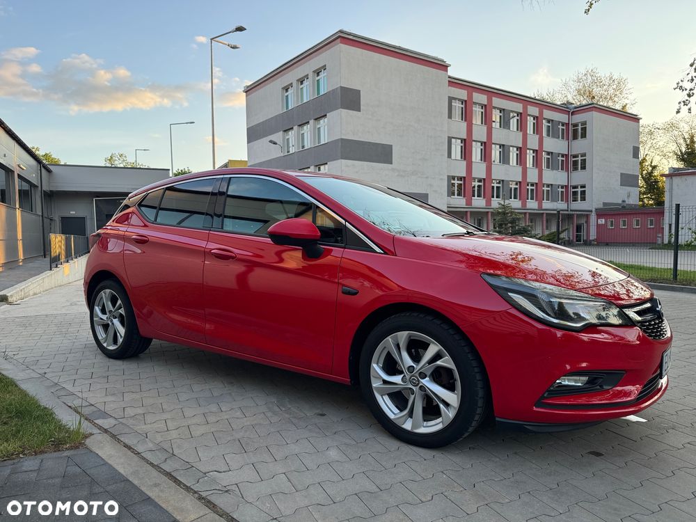 Opel Astra 1.4 T Dynamic S&S - 23