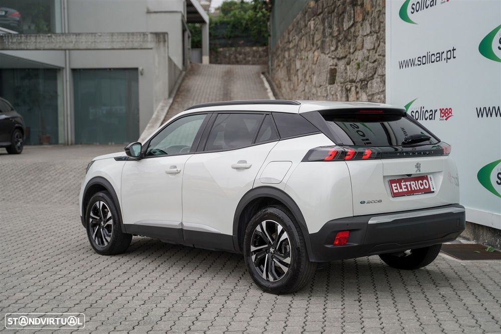 Peugeot e-2008 50 kWh Allure Pack - 3