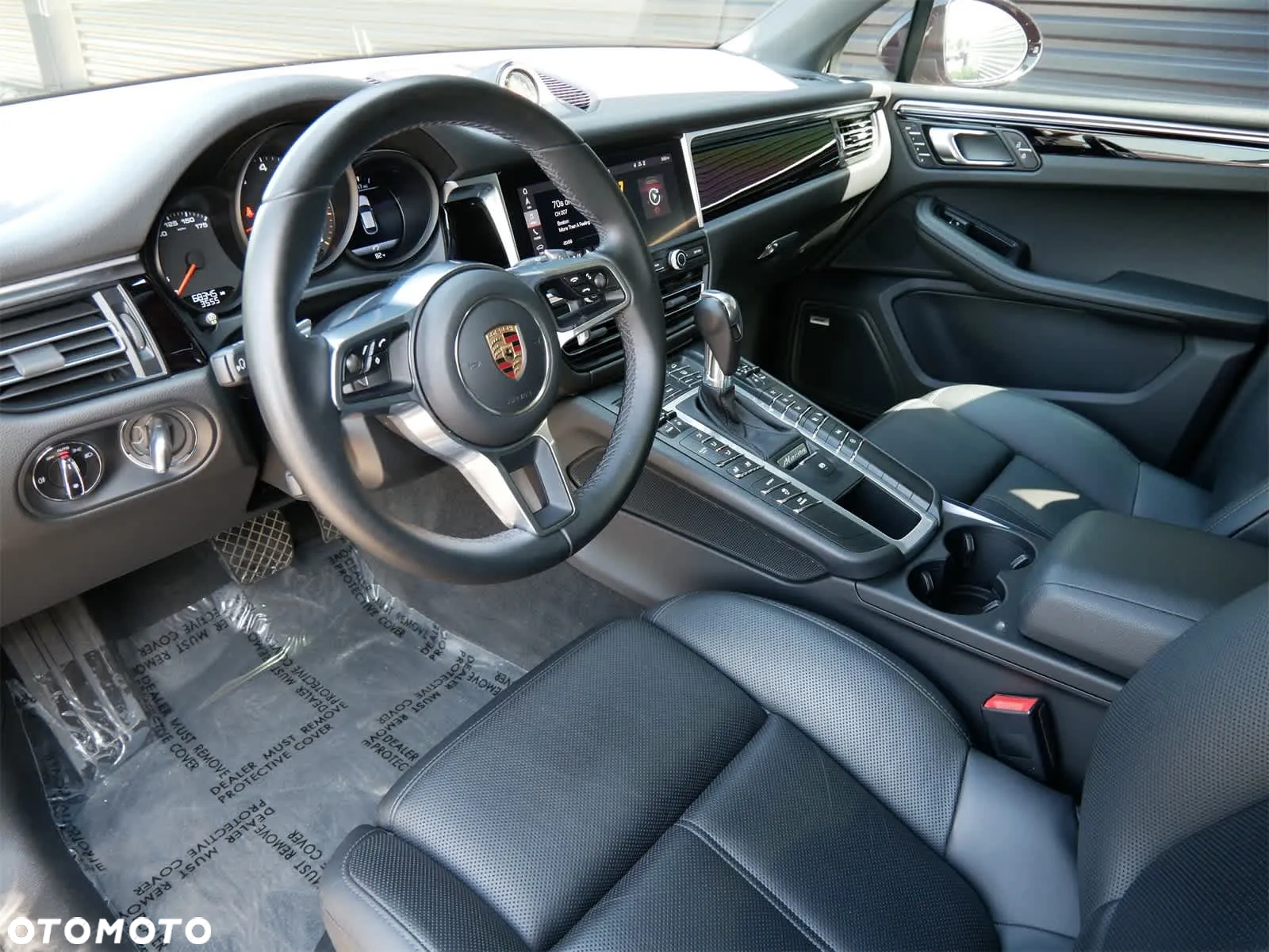 Porsche Macan - 18