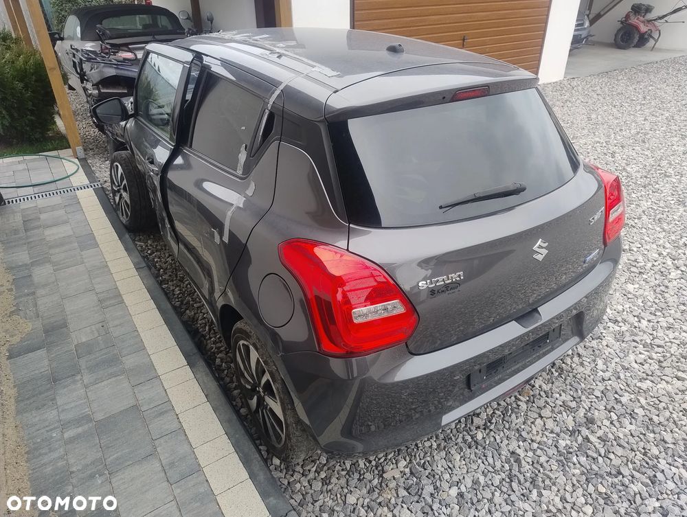 Suzuki Swift 1.2 SHVS Premium Plus - 2