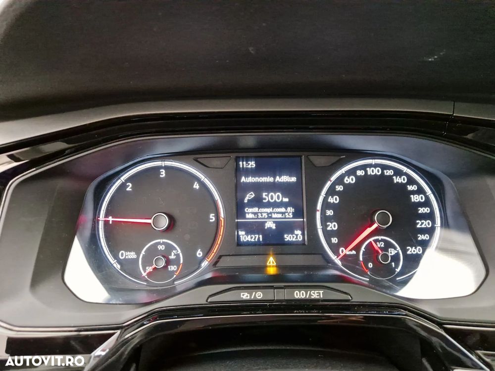 Volkswagen Polo 1.6 TDI Comfortline - 8