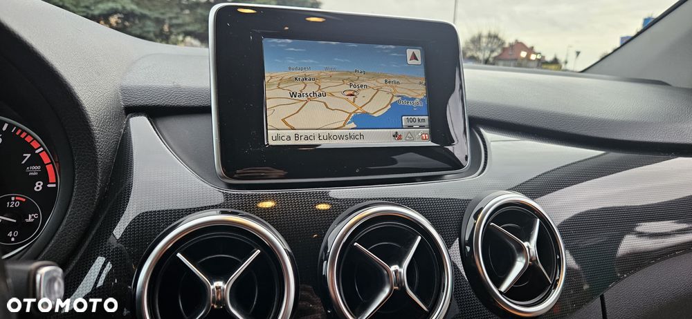 Mercedes-Benz Klasa B 200 (BlueEFFICIENCY) 7G-DCT - 34
