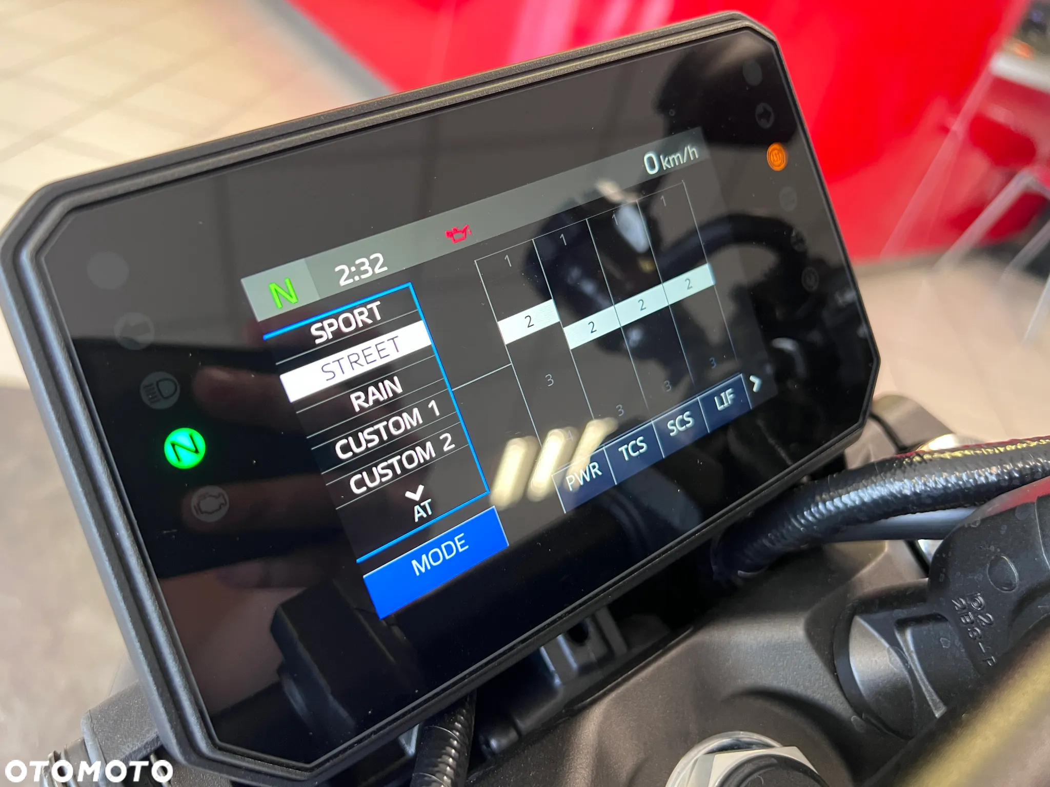 Yamaha MT - 19