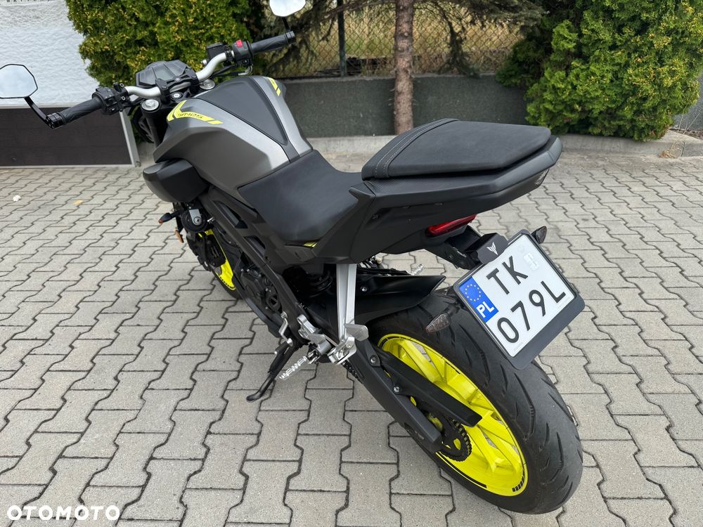 Yamaha MT - 16