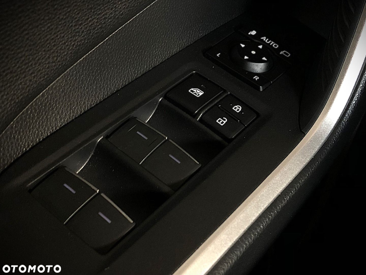 Toyota RAV4 - 17