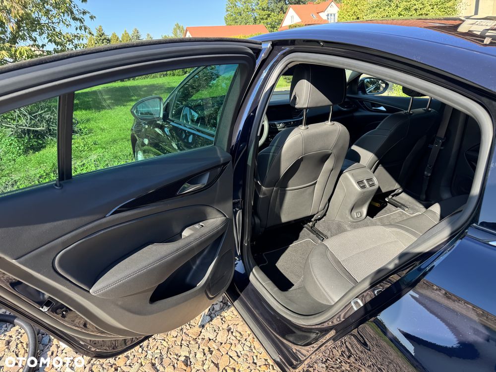 Opel Insignia - 21