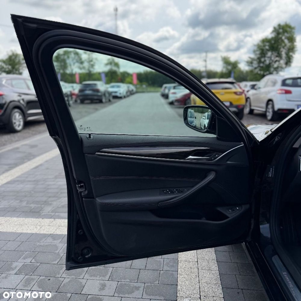 BMW Seria 5 - 17