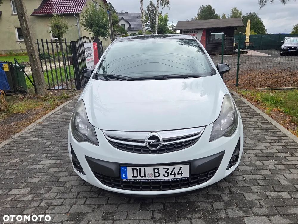 Opel Corsa 1.4 16V Cosmo - 2