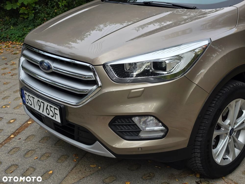 Ford Kuga 1.5 EcoBoost 2x4 Titanium - 35