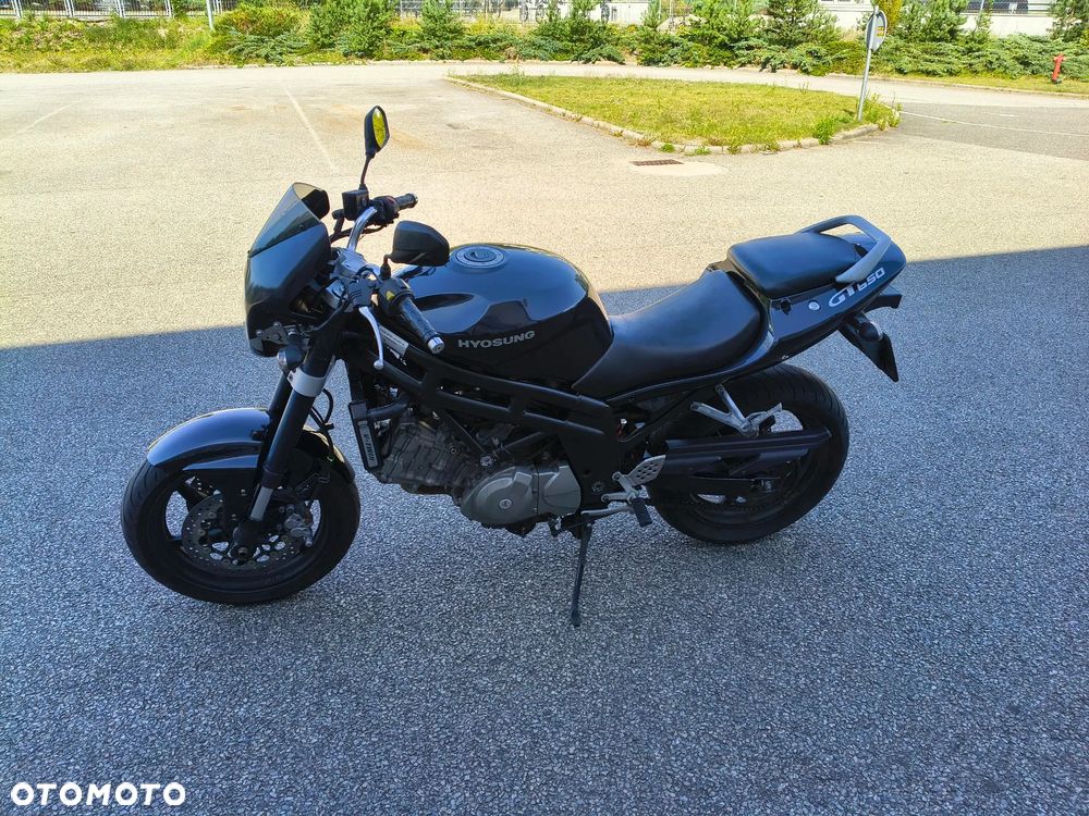 Hyosung GT Comet - 3