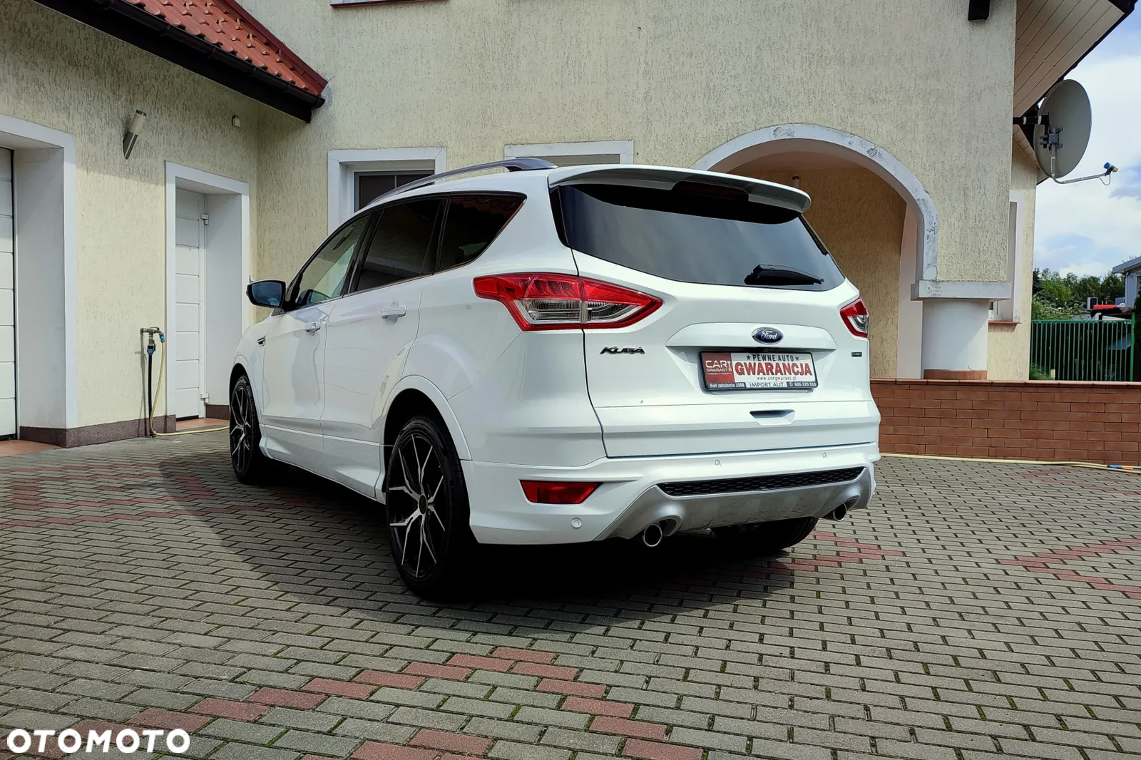 Ford Kuga 1.5 EcoBoost 2x4 ST-Line - 28