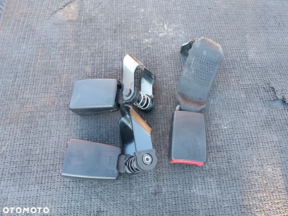 BMW E60 E61 LIFT 9117187 ZAPIĘCIE PASA ZAPINKI TYŁ KOMPLET - 1