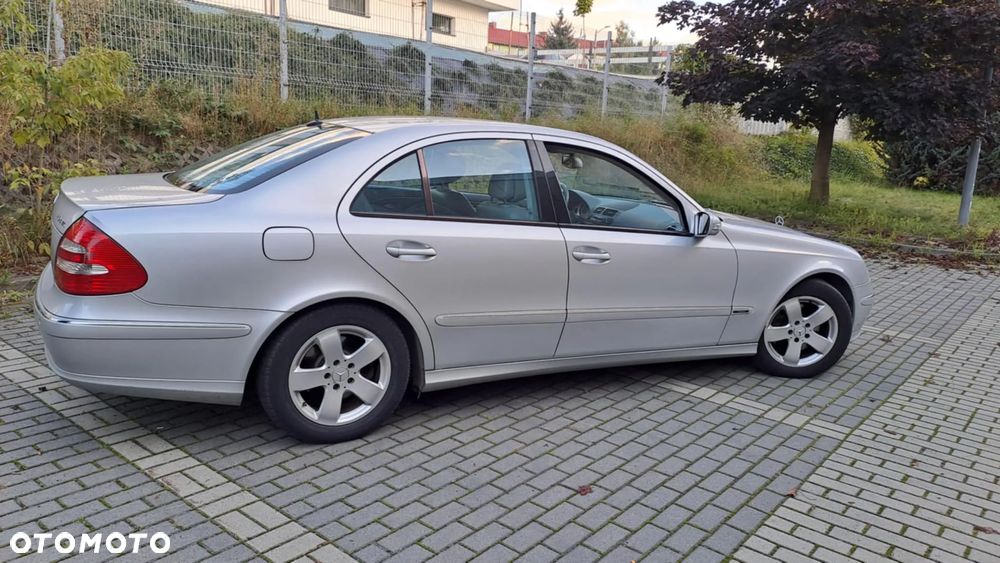 Mercedes-Benz Klasa E 320 CDI 4-Matic Avantgarde - 1