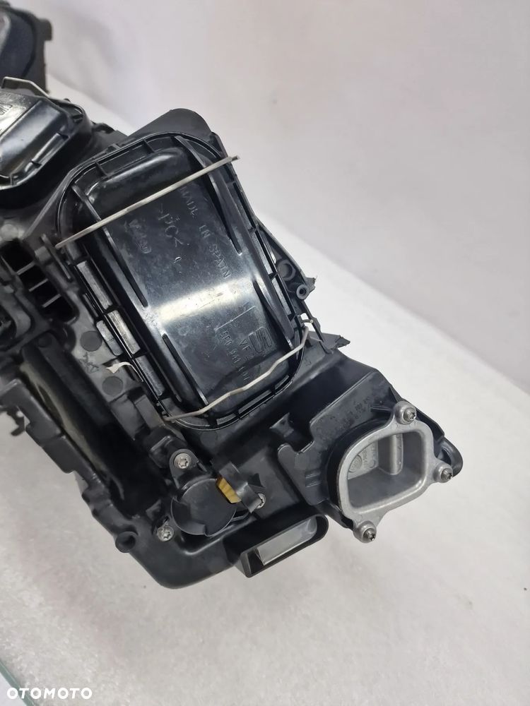 SEAT ATECA 576 16- PRAWA ZWYKŁA LAMPA PRZEDNIA PRZÓD + LED , NR 576941006A , NR AUKCJI LA253 - 22