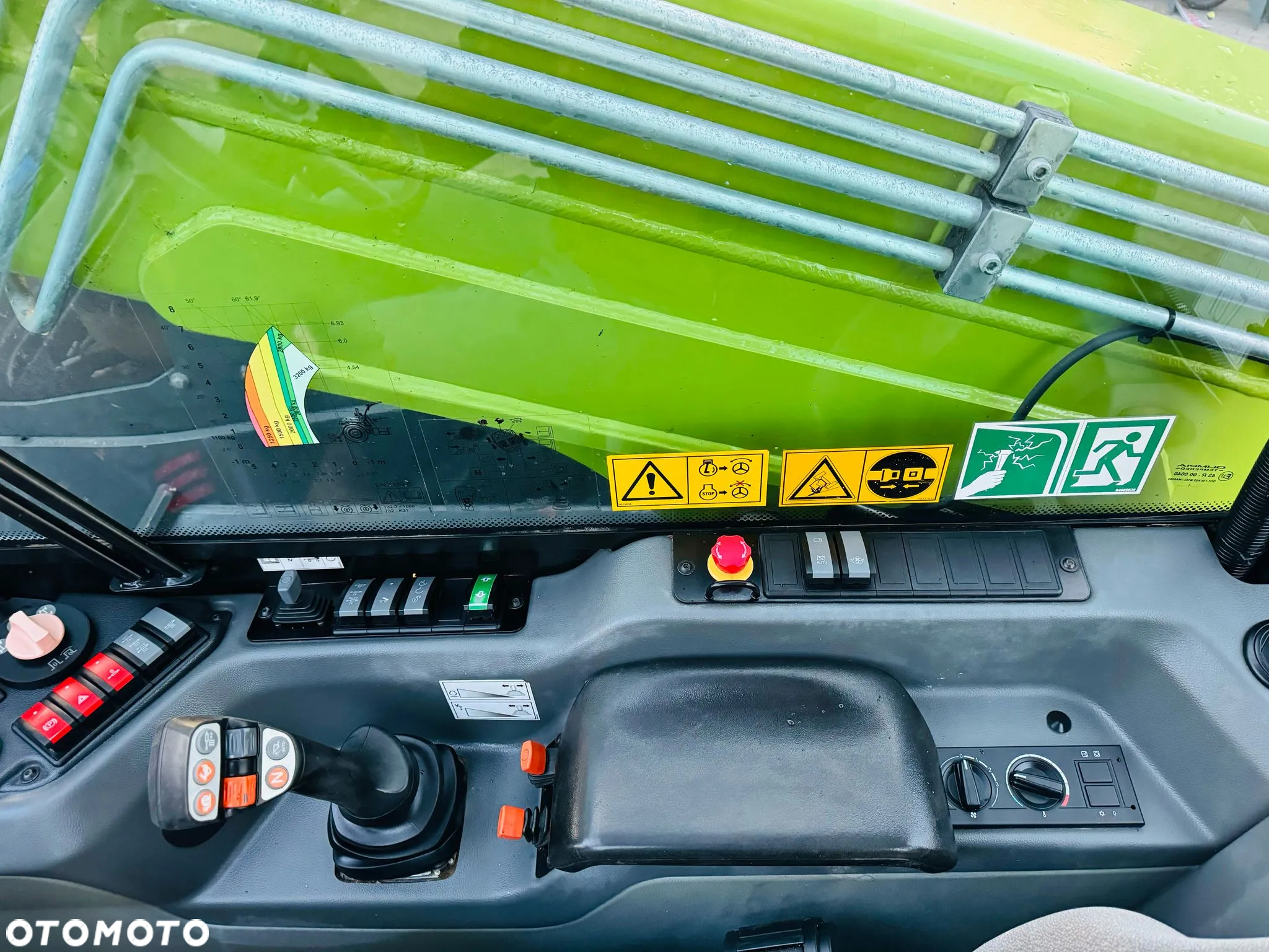 Claas SCORPION 732 - 18
