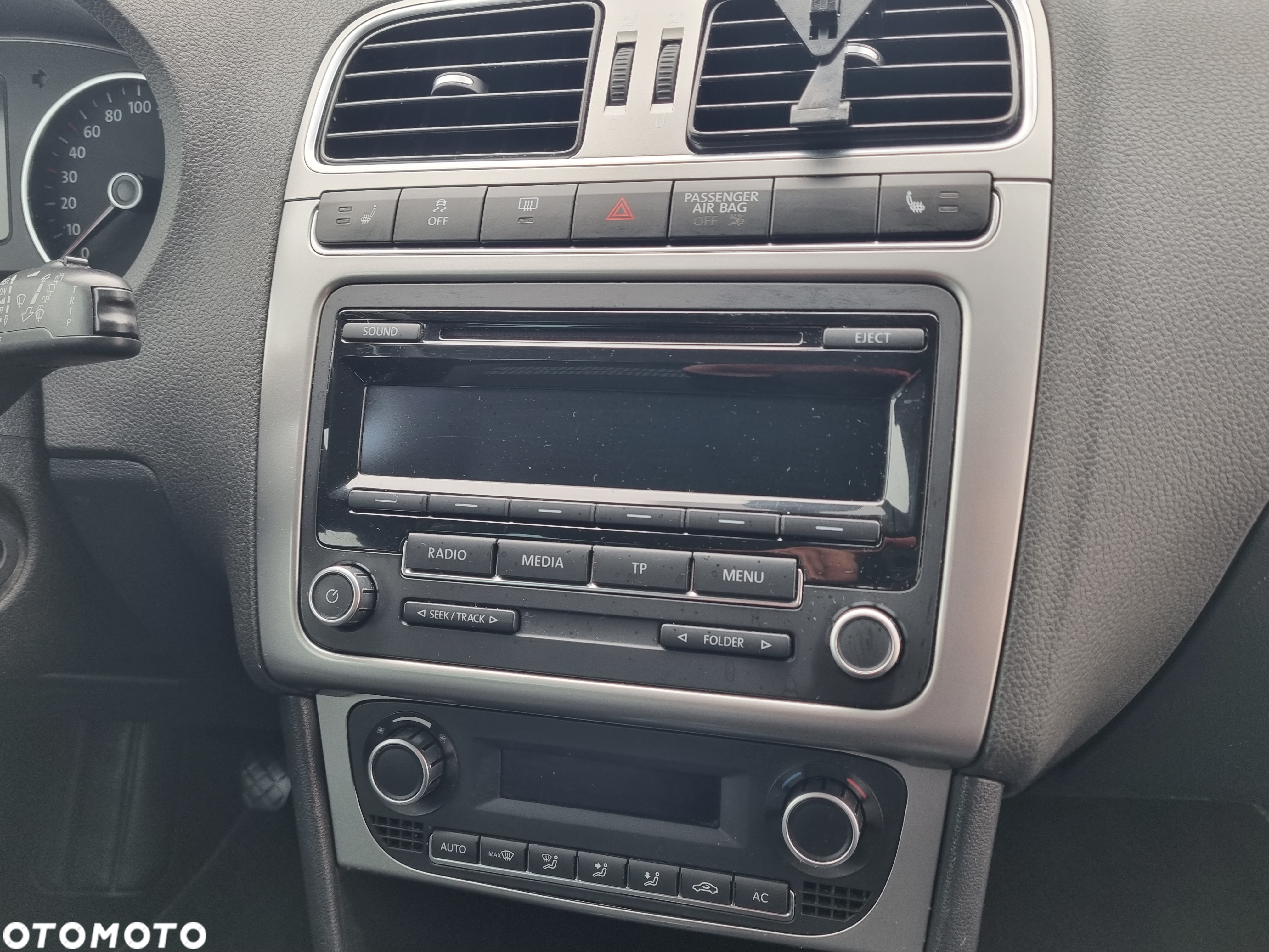 Volkswagen Polo 1.2 Life - 26