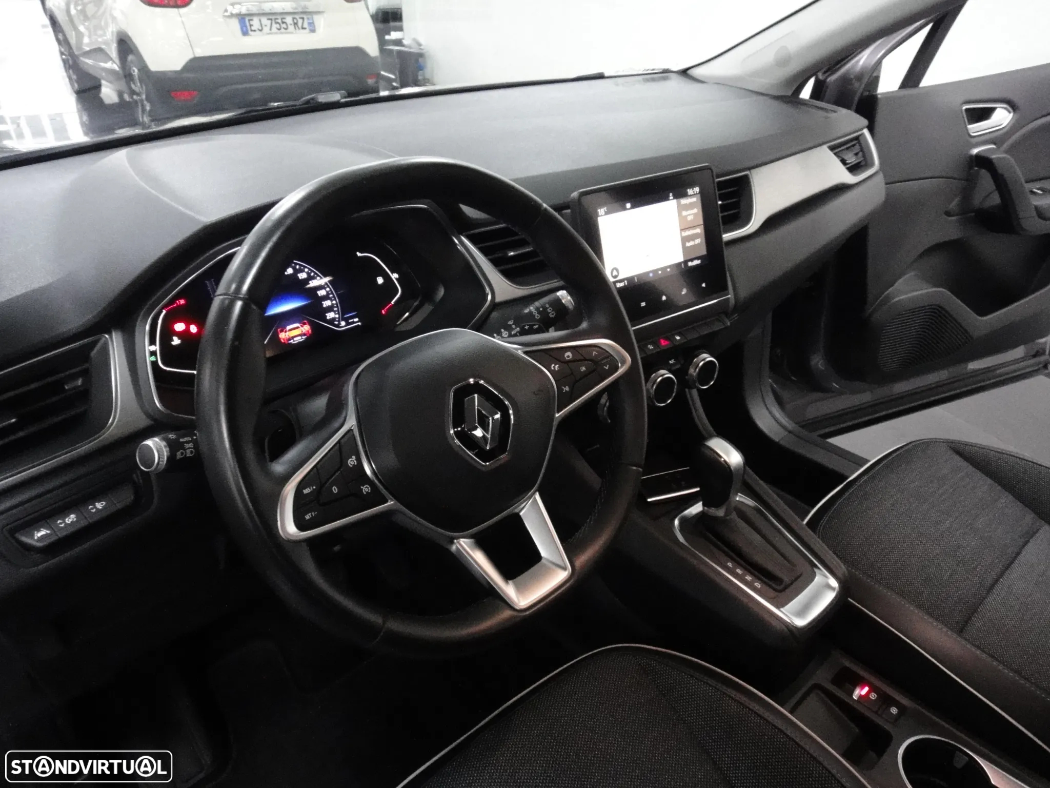 Renault Captur TCe 130 EDC GPF INTENS - 12