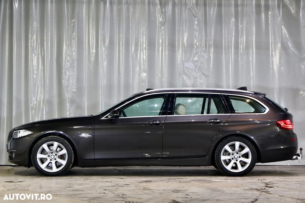 BMW Seria 5 525d Aut. - 39