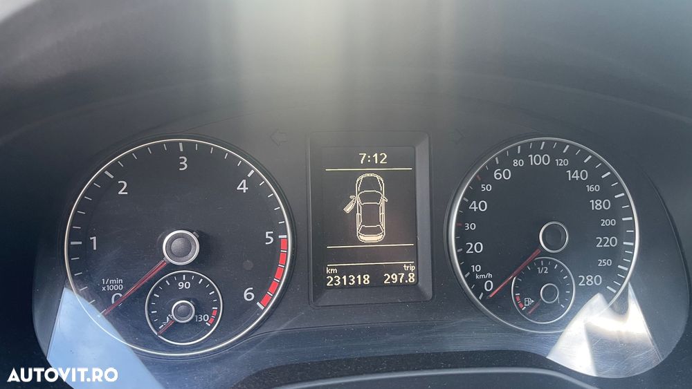 Volkswagen Jetta 1.6 TDI Comfortline - 9