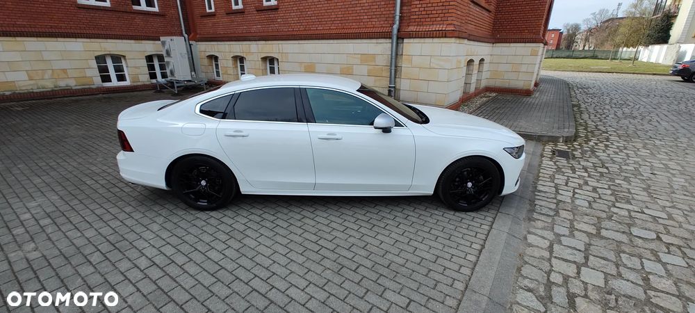 Volvo S90 D4 R-Design - 37