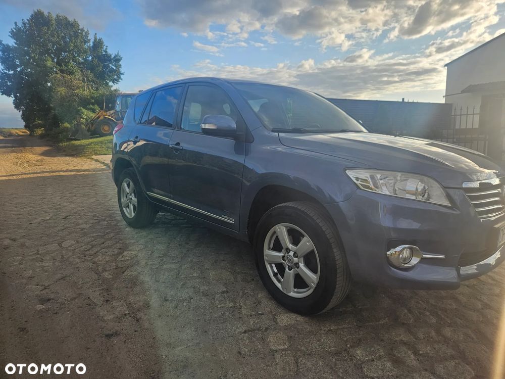 Toyota RAV4 2.2 D-4D Luna - 2