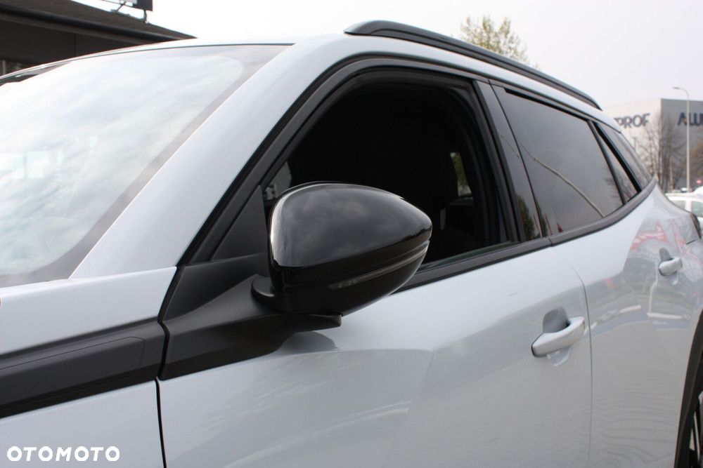Peugeot 2008 1.2 PureTech Allure S&S EAT8 - 31