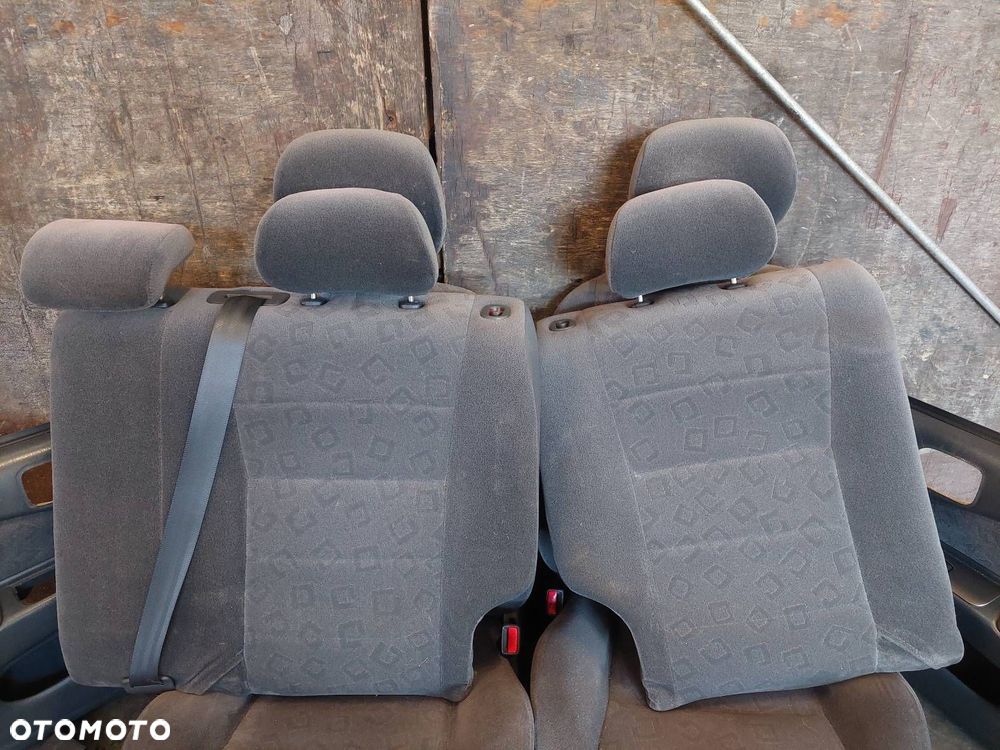 KOMPLET FOTELI PRZÓD + KANAPA TYŁ + BOCZKI TOYOTA COROLLA E11 LIFT - 4