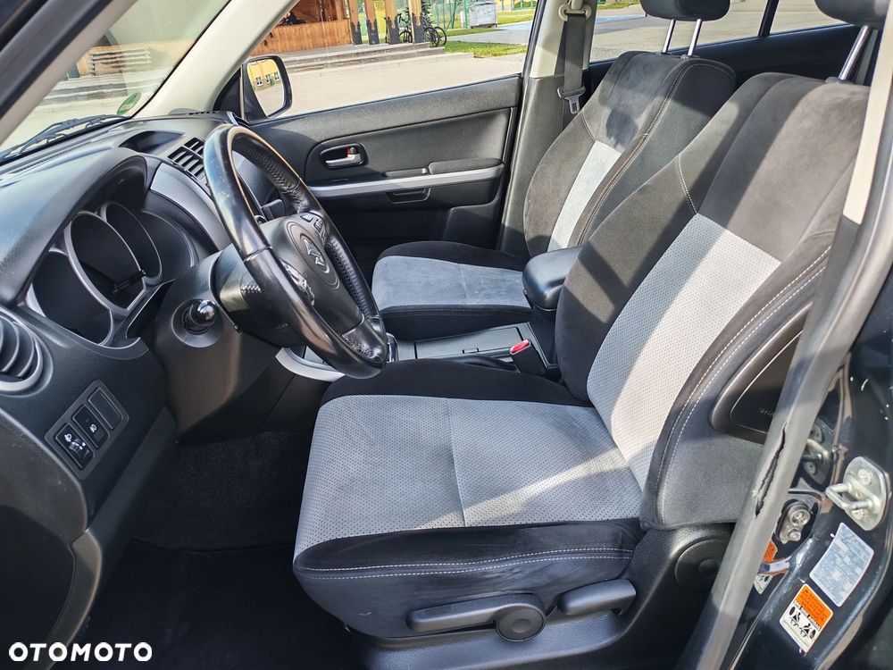 Suzuki Grand Vitara 1.9 DDiS Comfort DPF Limited - 9